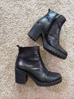 Vagabond Real leather healed Chelsea Ankle Boots